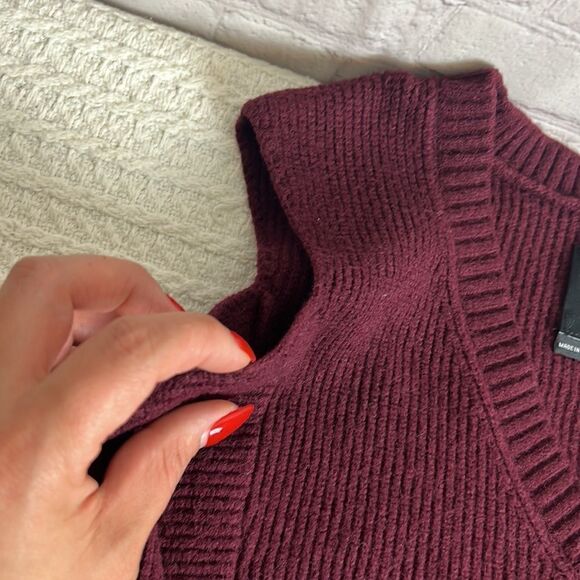 LYSSE LONG SLEEVE SHOULDER CUT OFF SWEATER - Picture 4 of 10